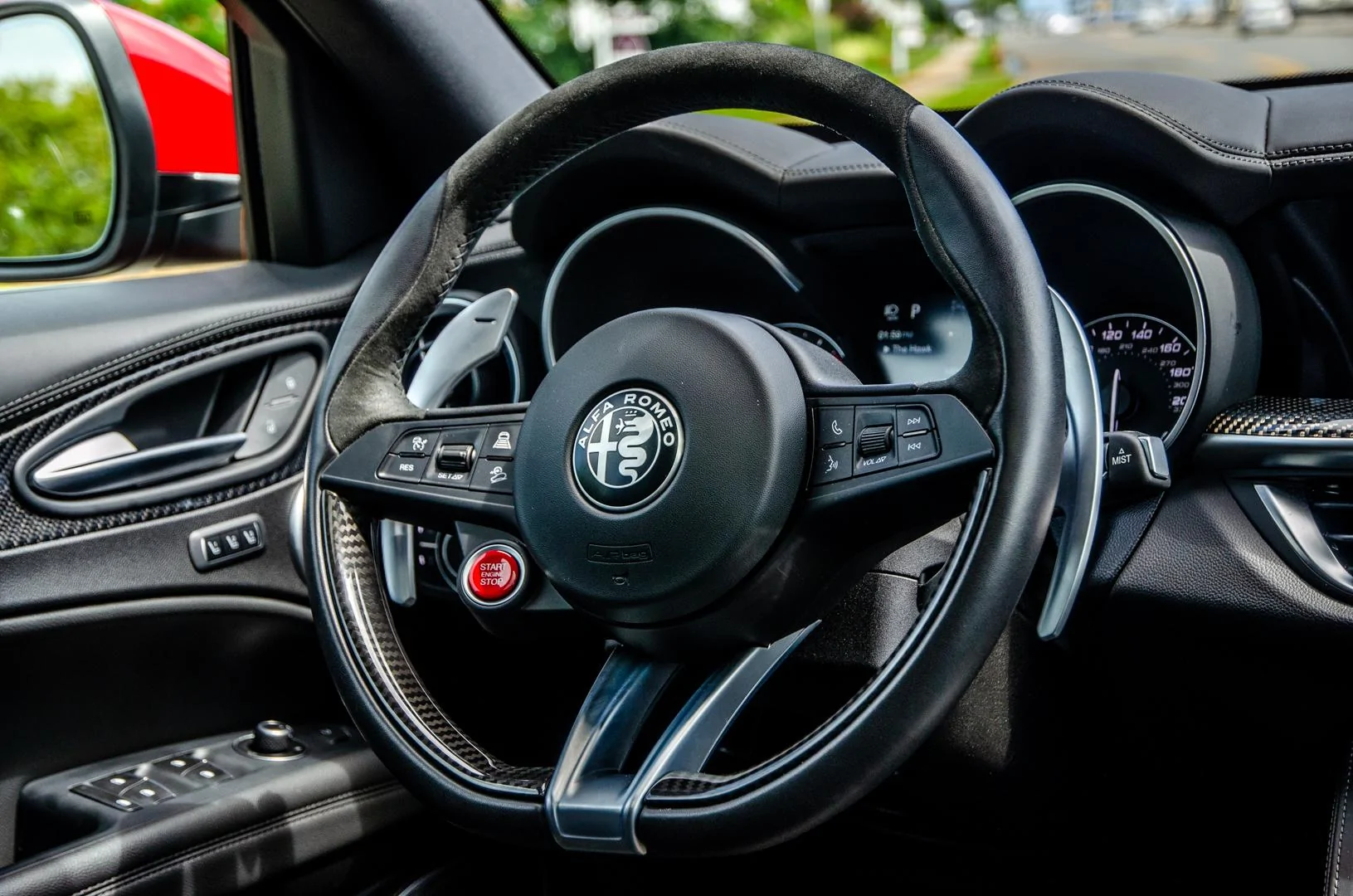 Alfa-Romeo-Telvio-Quadrifoglio-32.webp