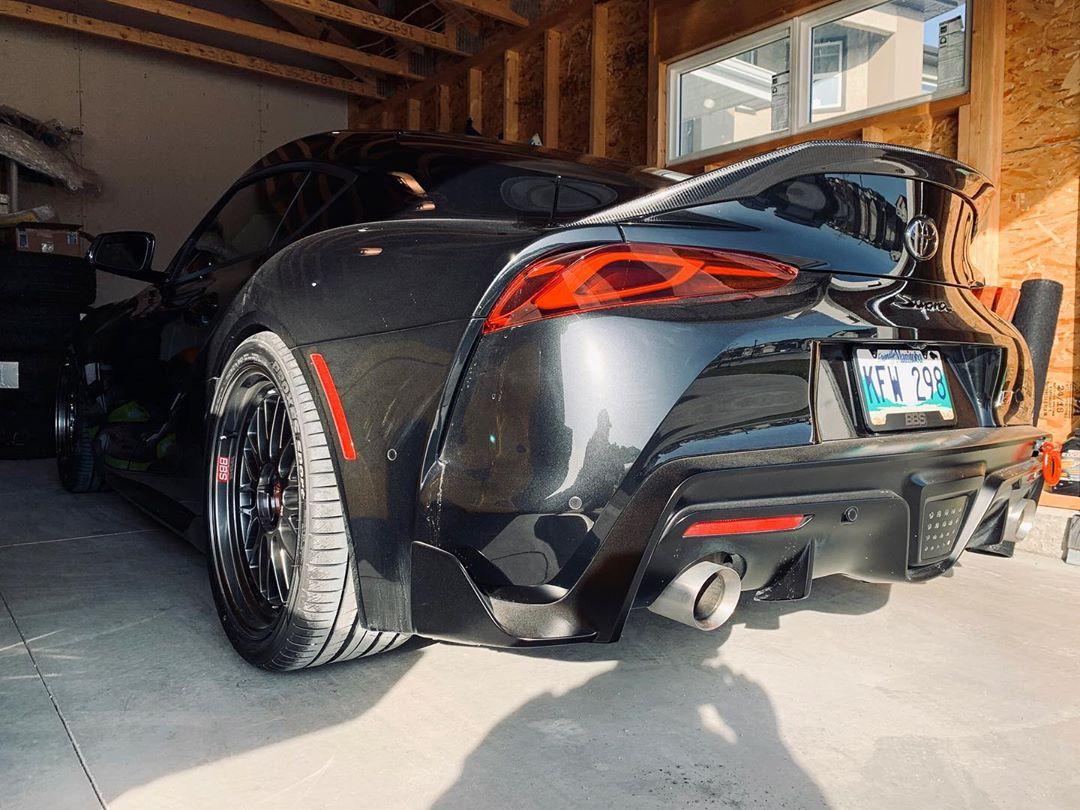 2020-toyota-supra-ducktail-spoiler-is-carbon-fiber-work-138568_1.jpg