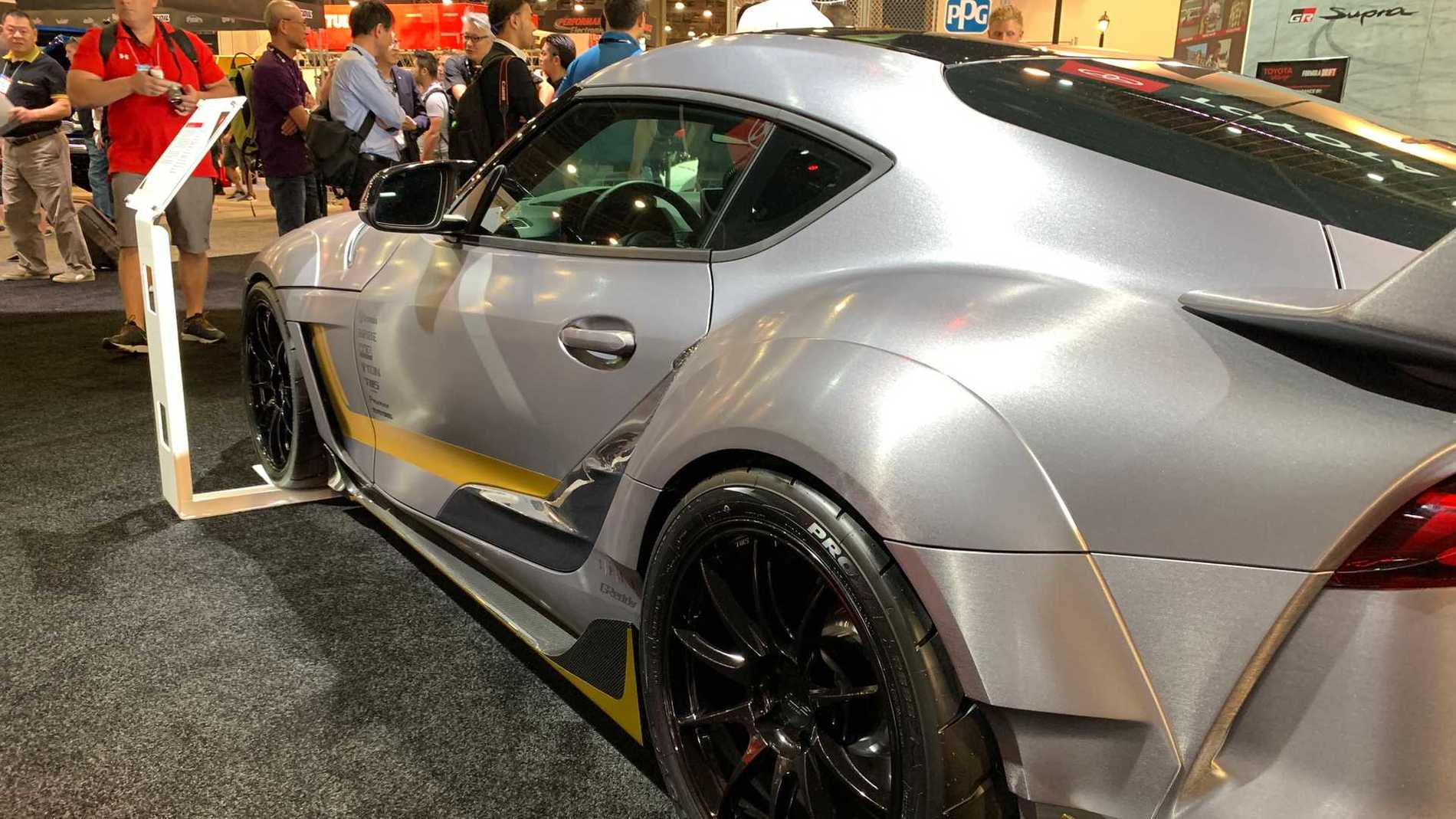toyota-supra-3000gt-concept-live-image.jpg
