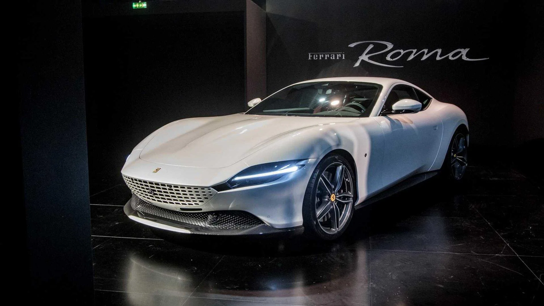 ferrari-roma-le-foto-live.webp