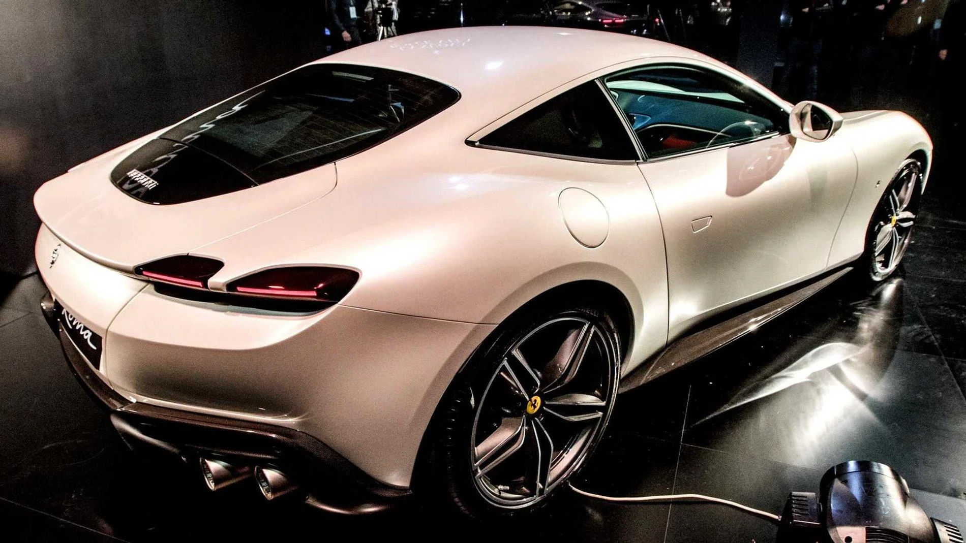 ferrari-roma-le-foto-live (1).webp