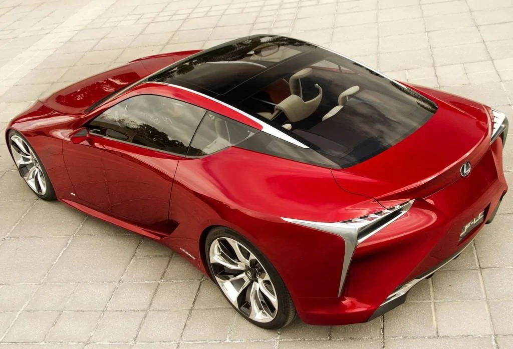 lexus_100376720_l.webp