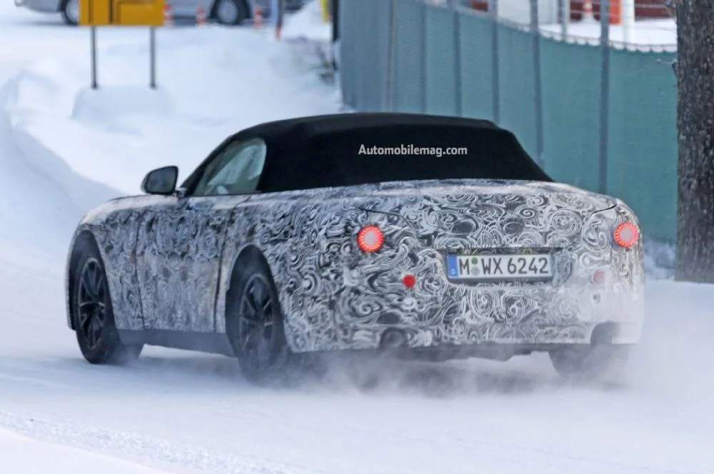 bmw-z5-spied-rear-three-quarters-02.webp