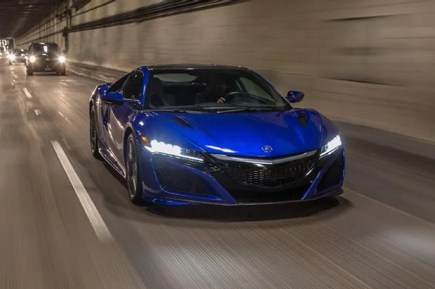 2017-acura-nsx-front-three-quarter-motion8.webp