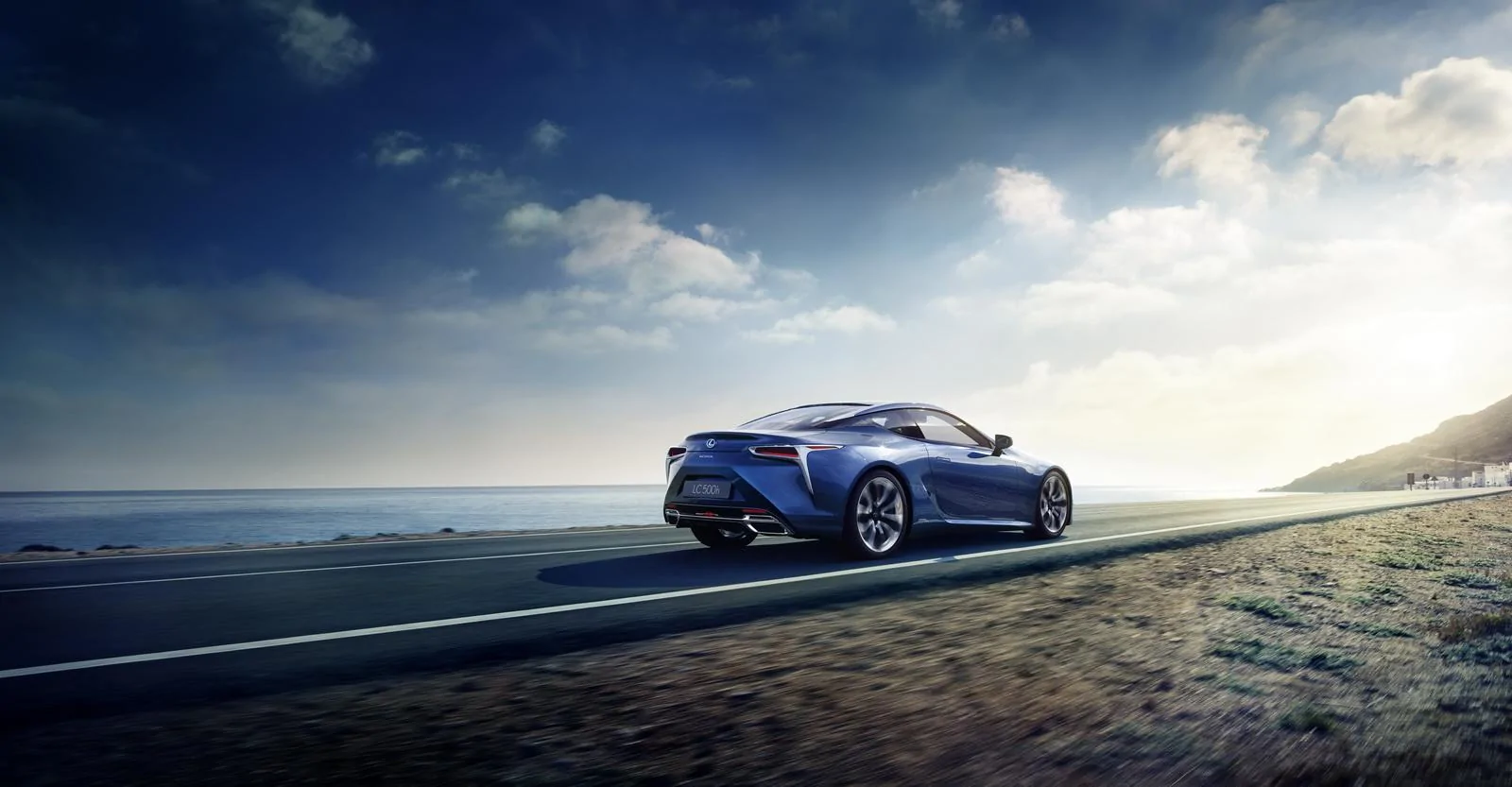 2017-lexus-lc-500h-2.webp