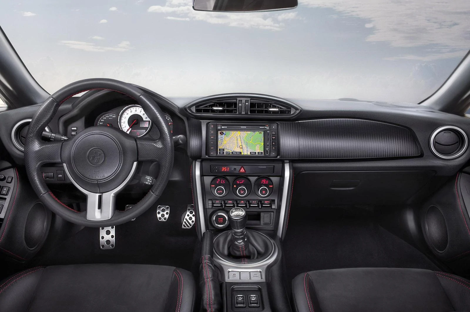 Toyota-GT86-interior.webp