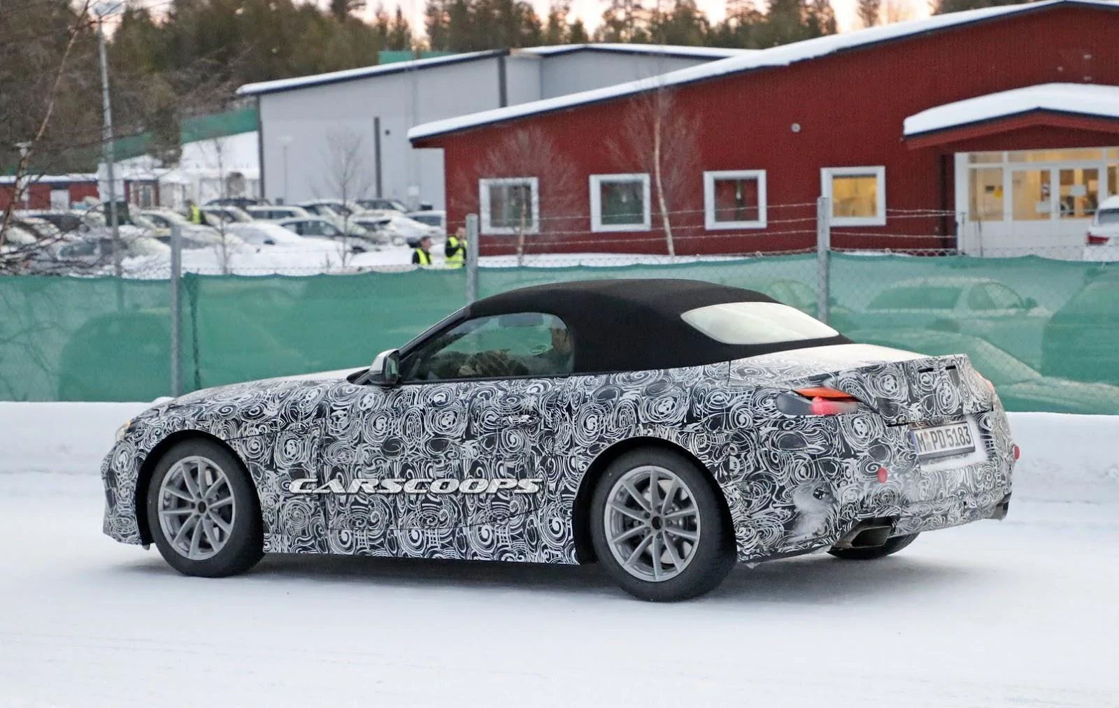 2018-BMW-Z5-Roadster-5.webp