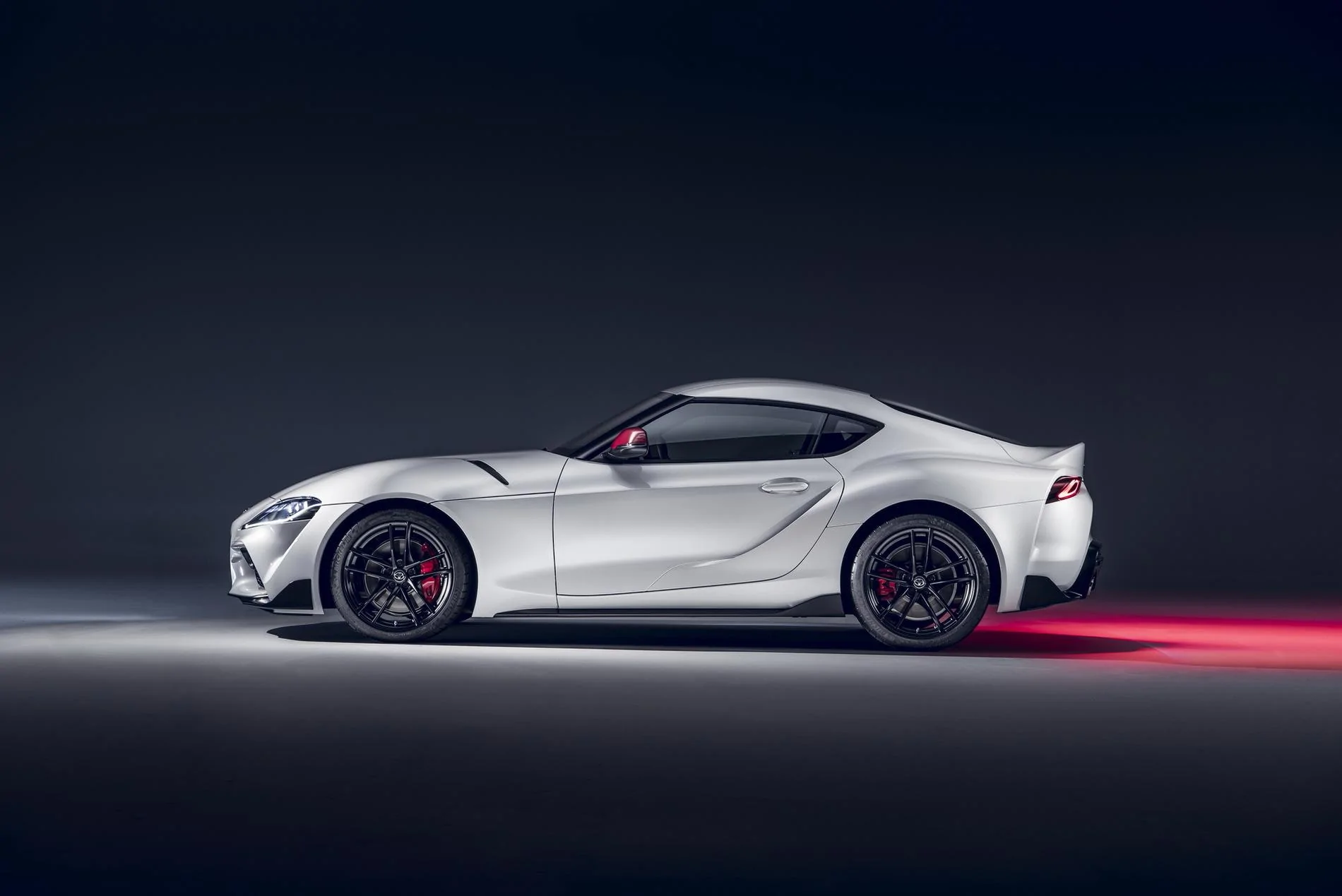 2020-Toyota-GR-Supra-2LT-03.webp