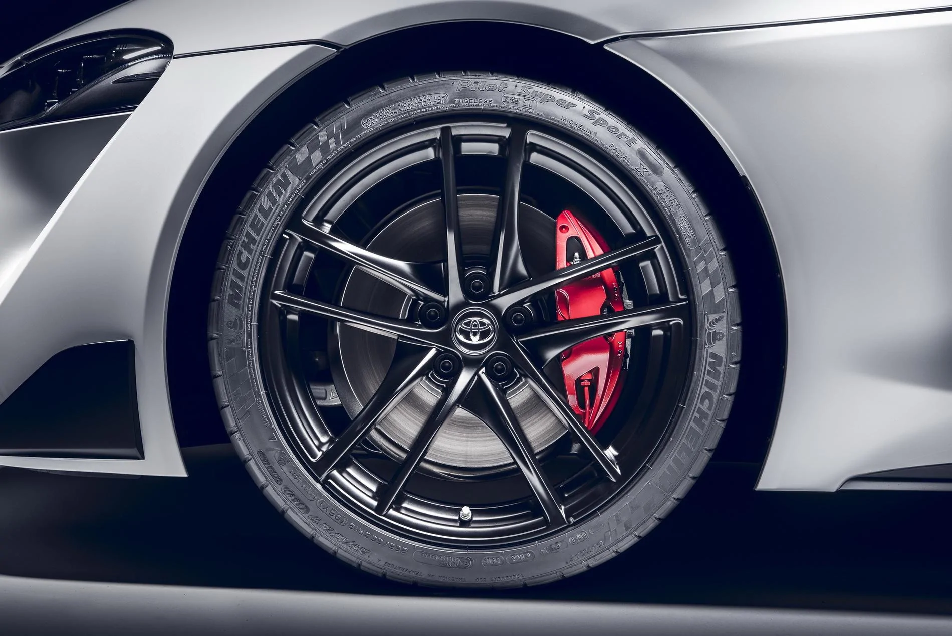 2020-Toyota-GR-Supra-2LT-07.webp