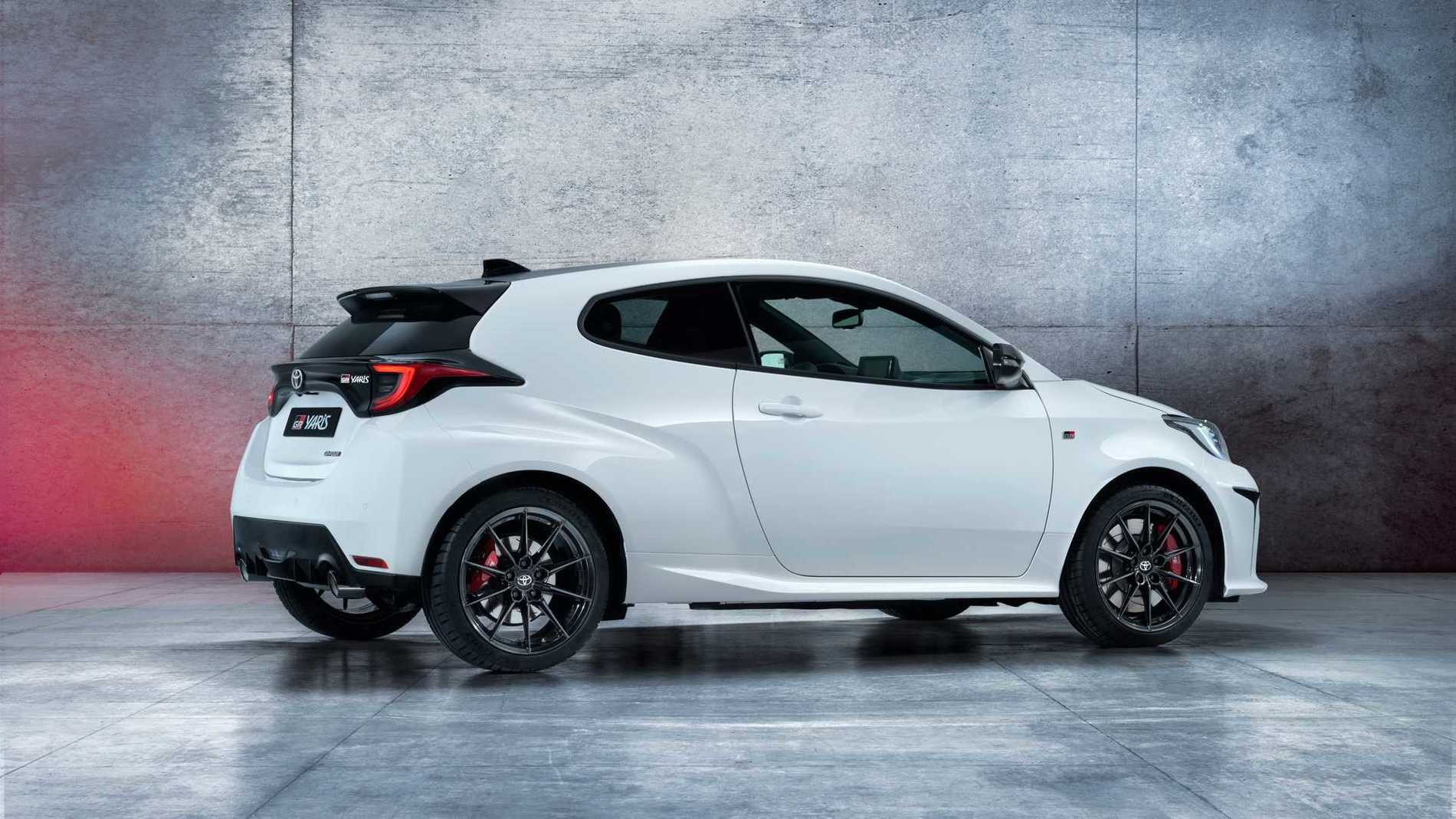2020-toyota-gr-yaris.jpg