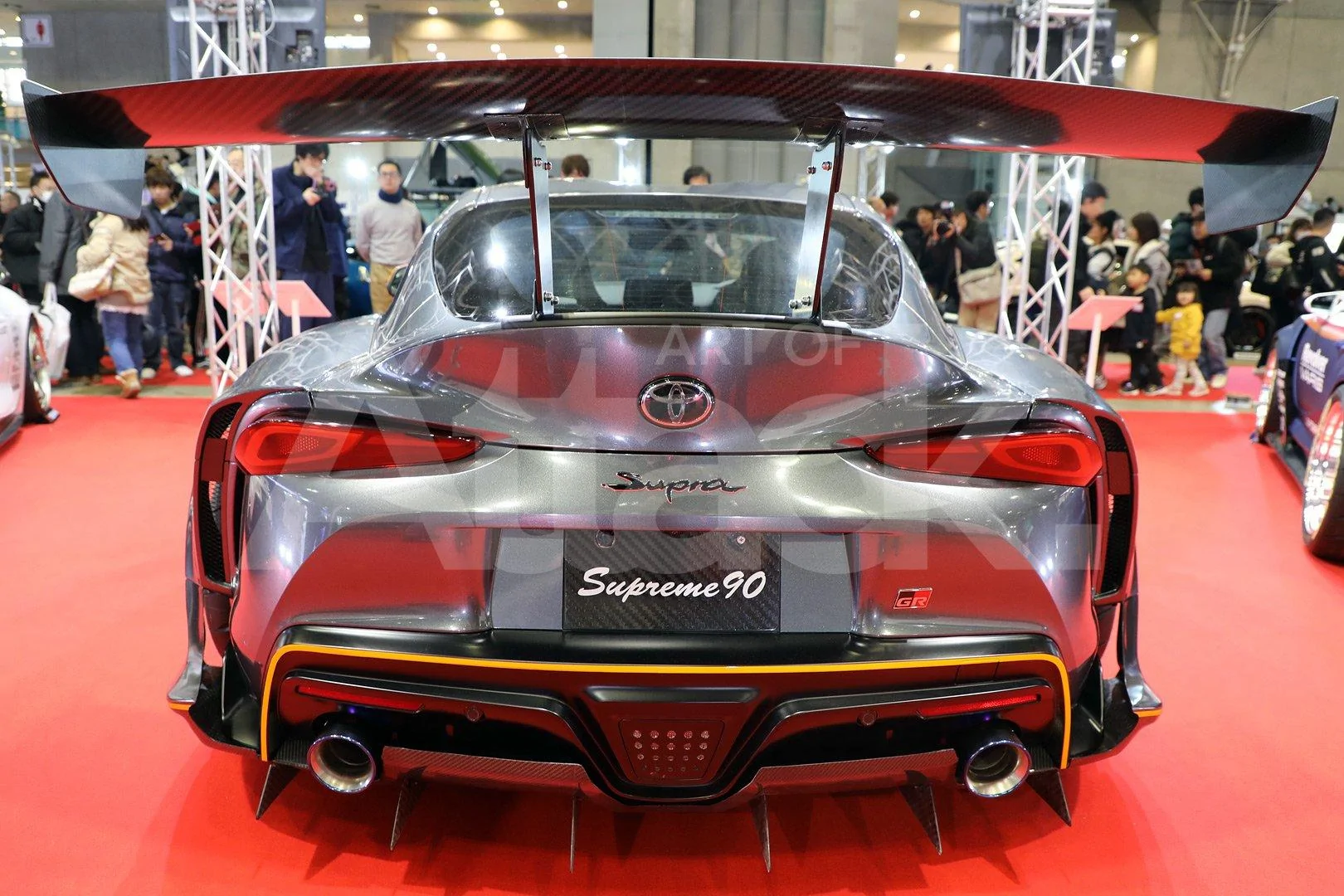 varis.a90.widebodykit5_2000x.webp