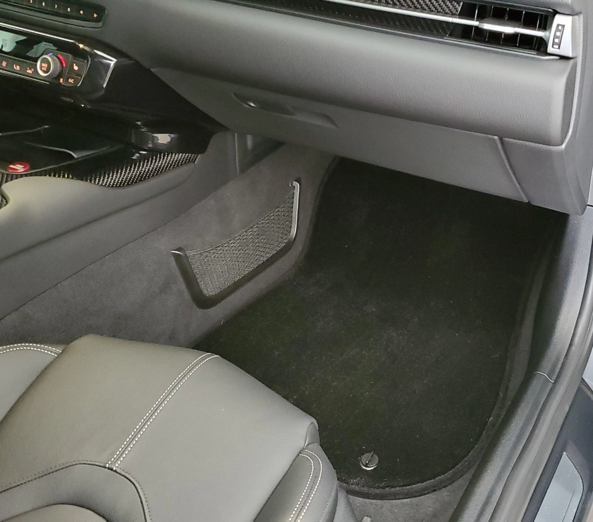 lloyds Mat passenger 2.webp