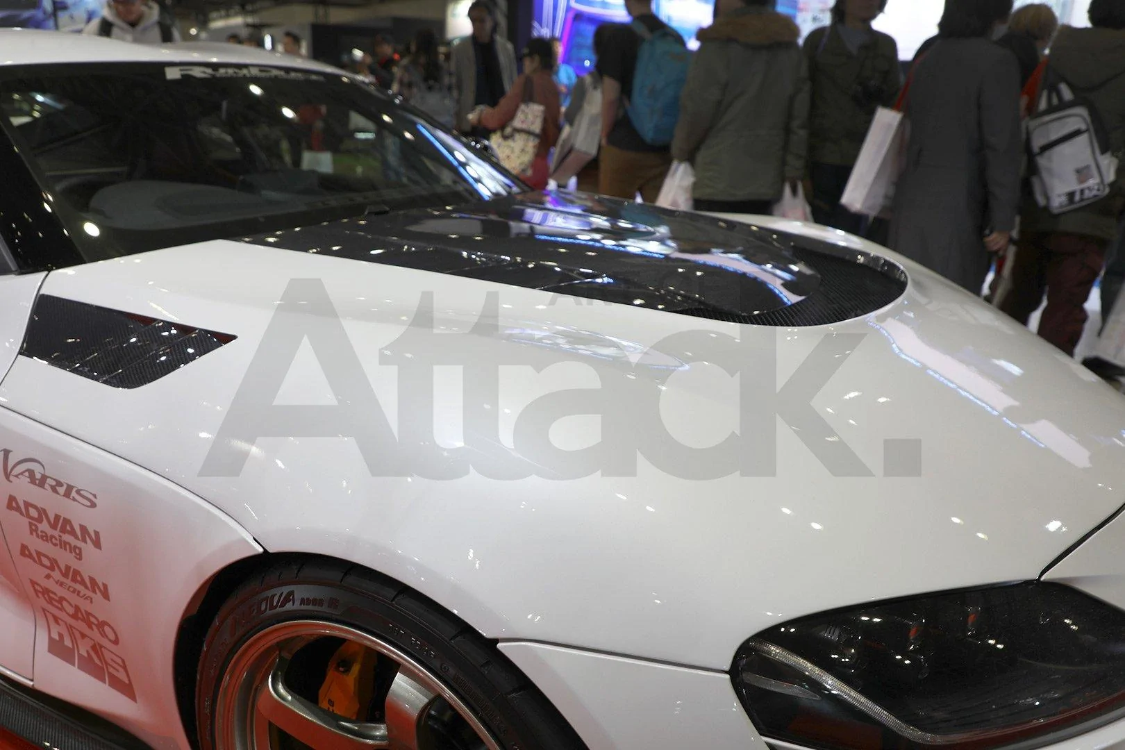 varis.a90.arising-i-hood2_2000x.webp