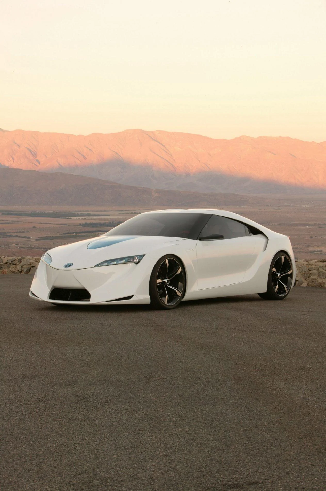 2007_01_23_FT-HS_Concept-1500x2255.jpg