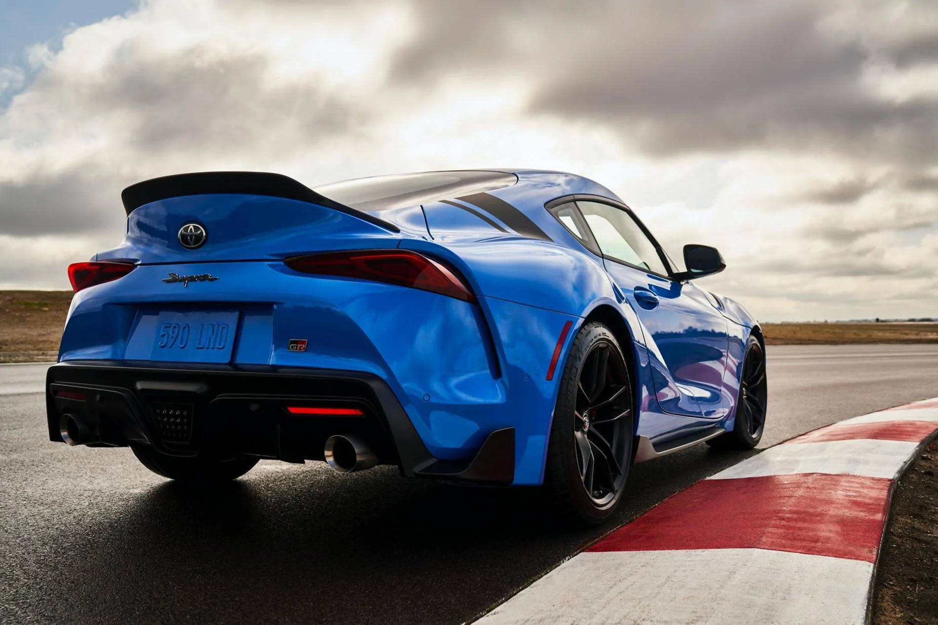 2021-Toyota-GR-Supra-A91-Edition-12.webp