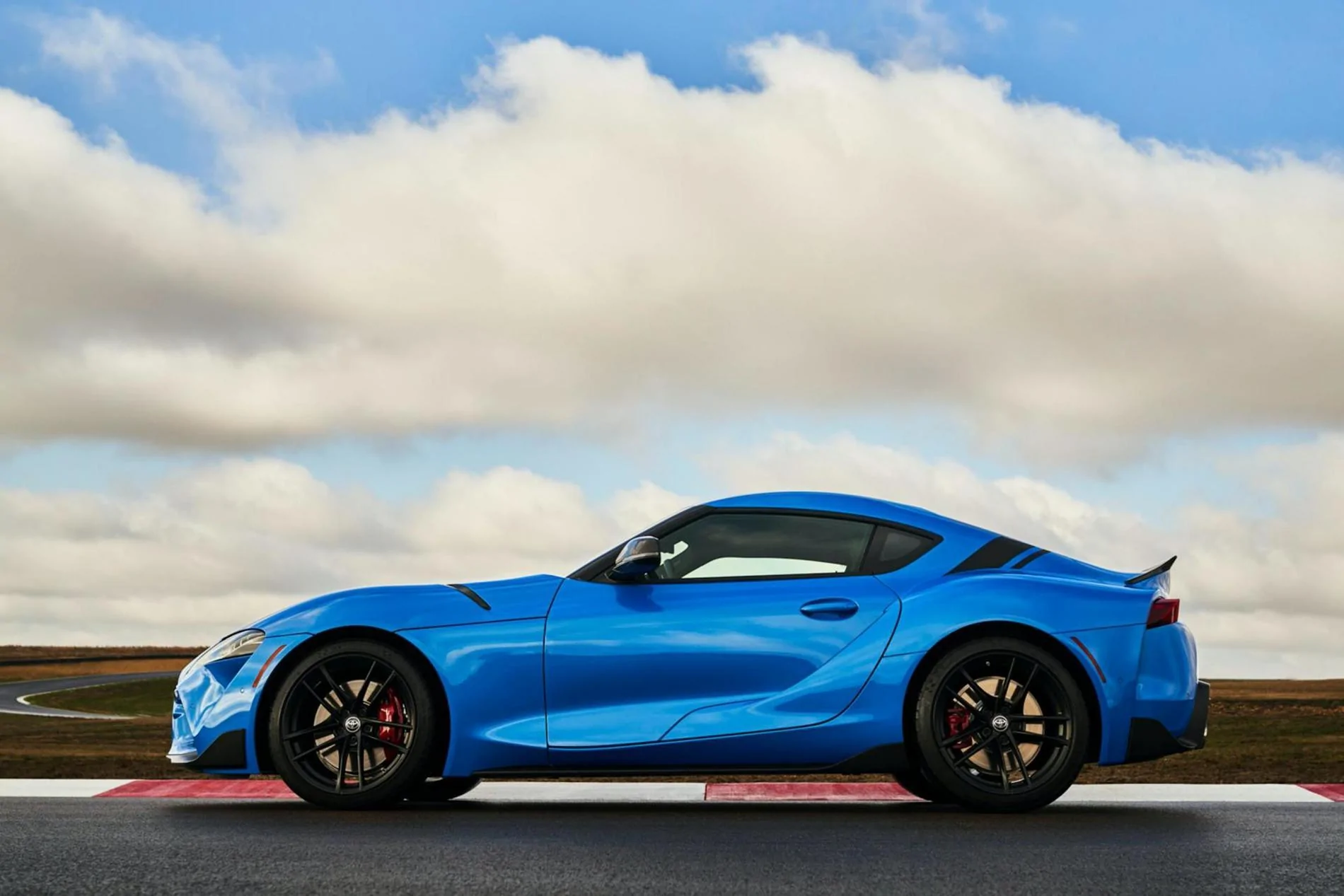2021-Toyota-GR-Supra-A91-Edition-13.webp