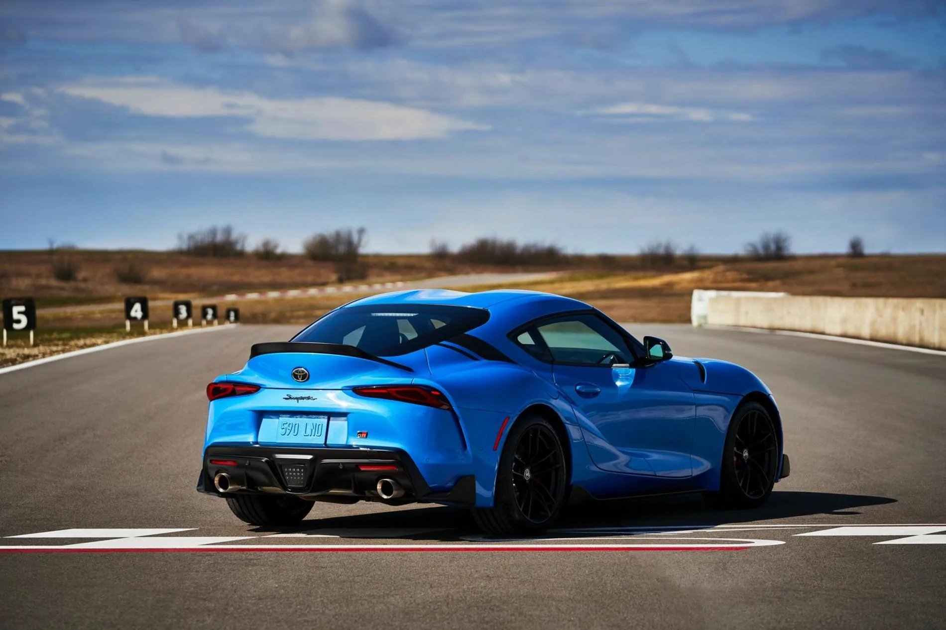 2021-Toyota-GR-Supra-A91-Edition-16.webp