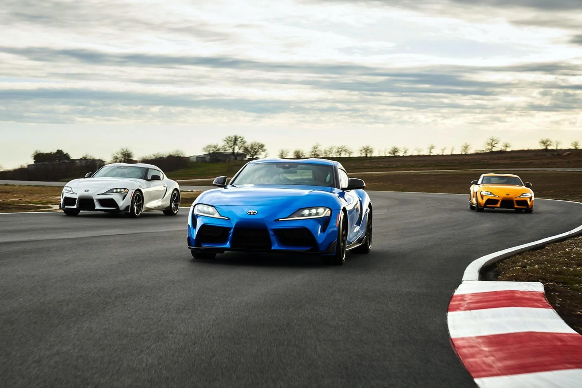 2021-Toyota-GR-Supra-family-3.webp