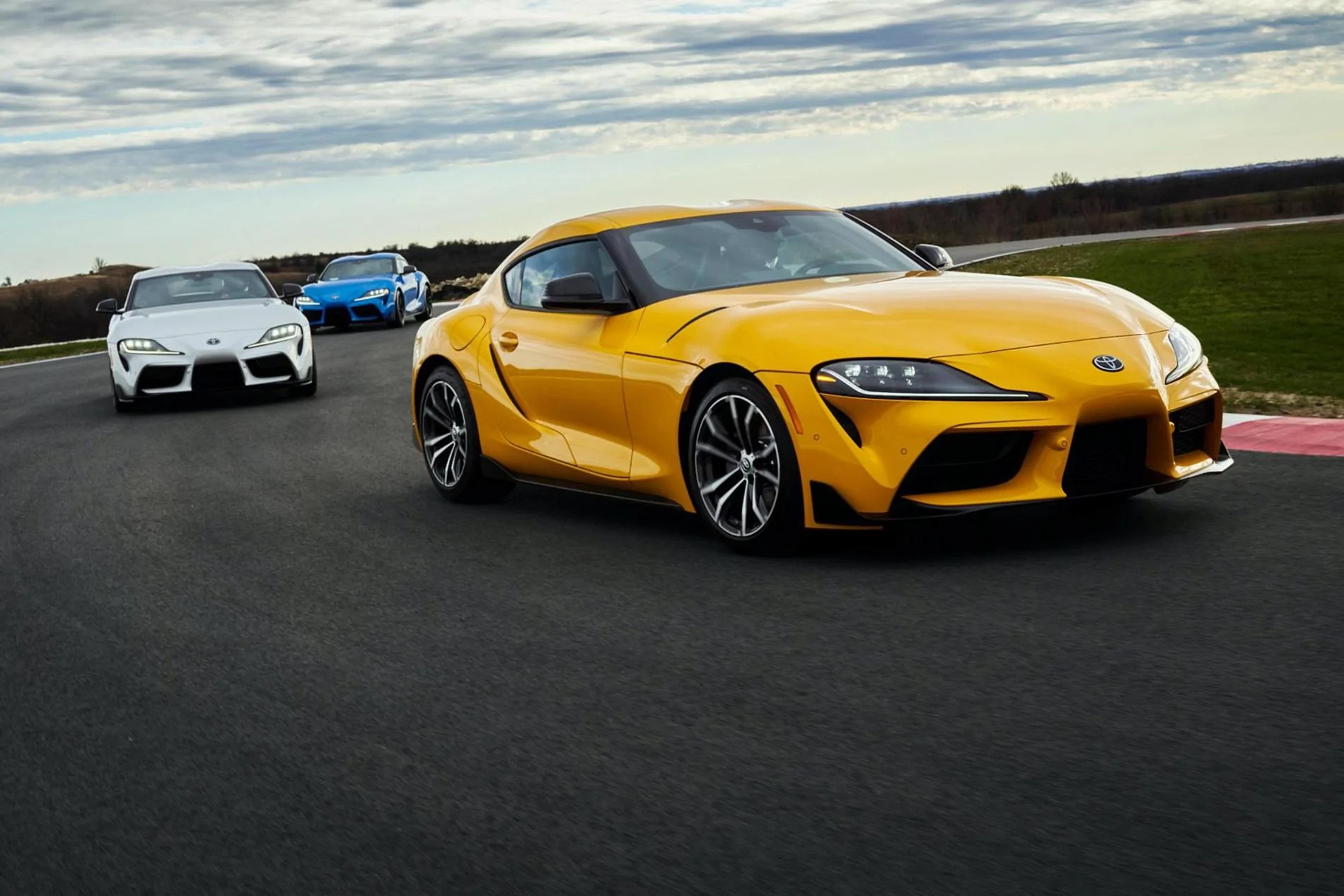 2021-Toyota-GR-Supra-family-6.webp
