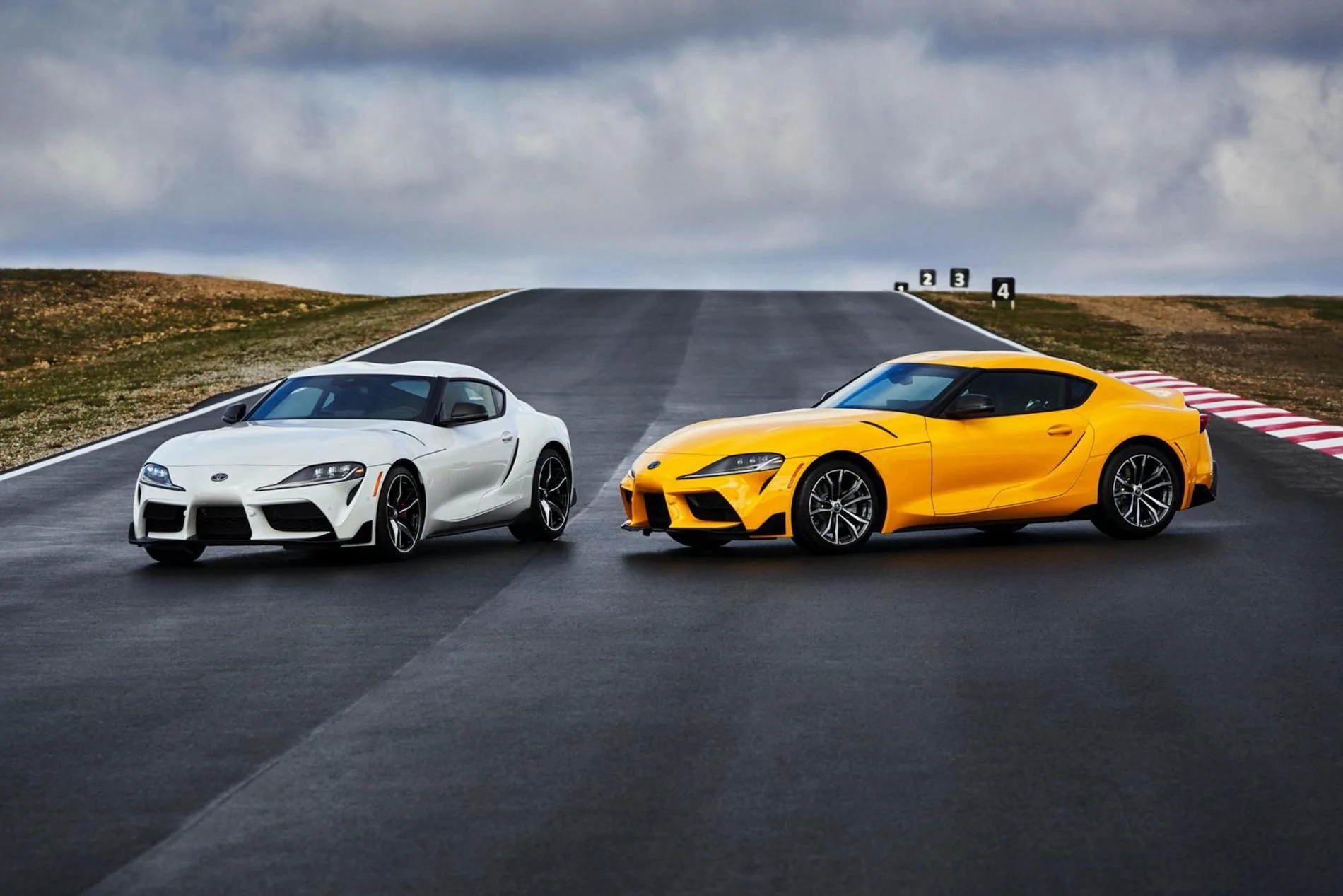2021-Toyota-GR-Supra-family-13.webp