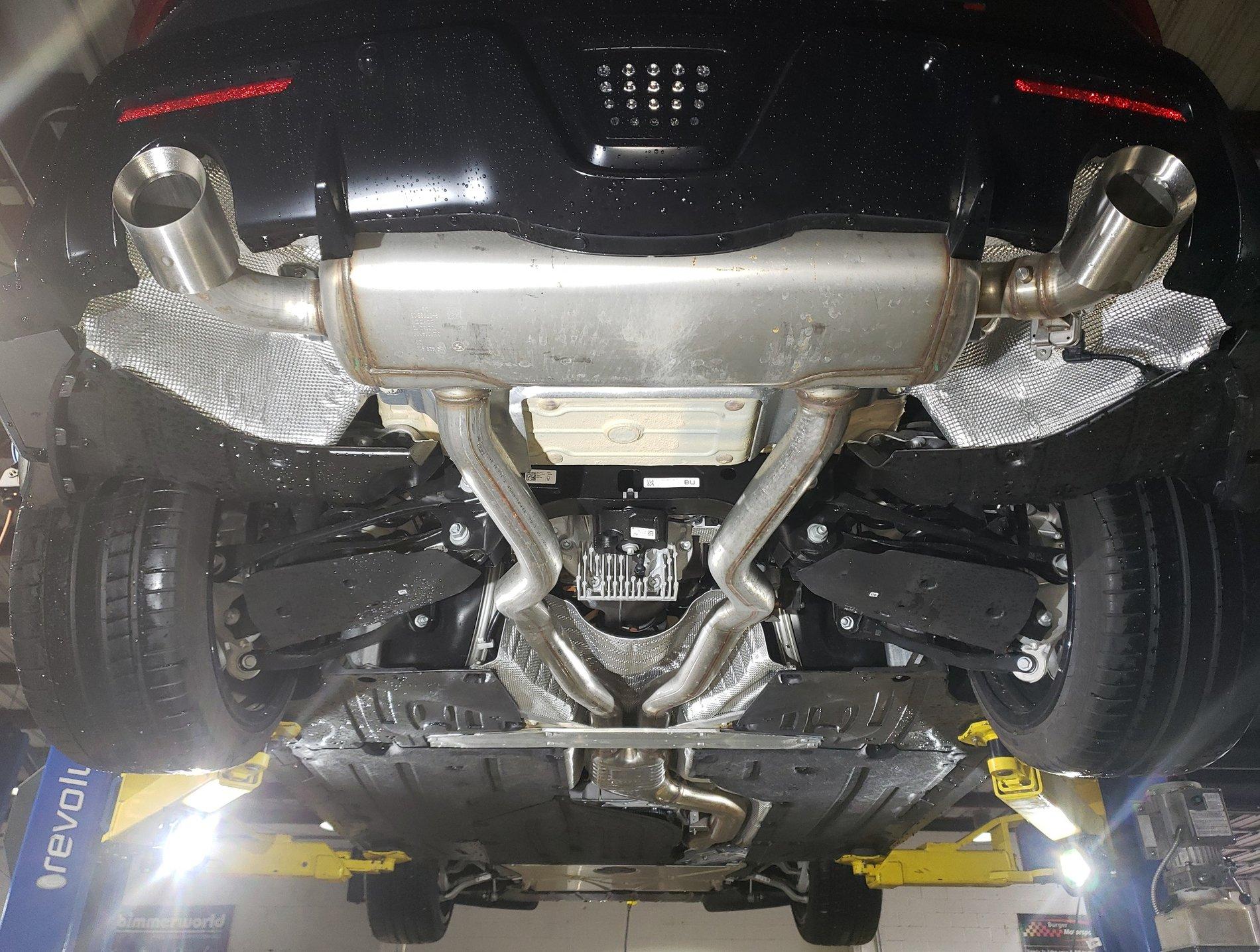 Stock exhaust 1.jpg