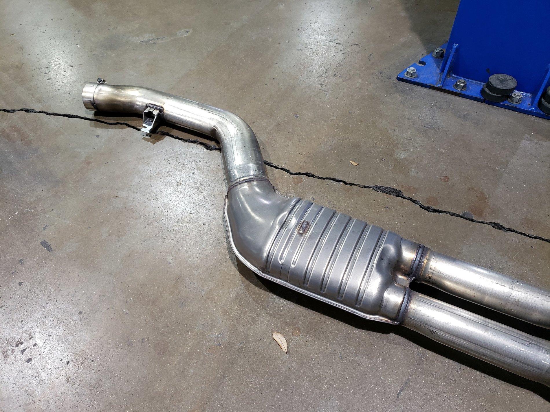 Stock exhaust 4.jpg