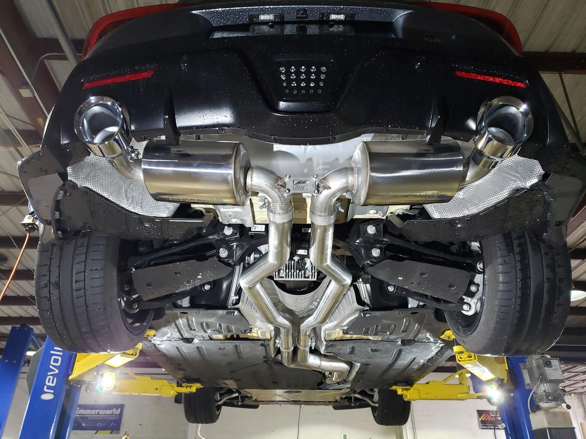 AWE exhaust 2.jpg