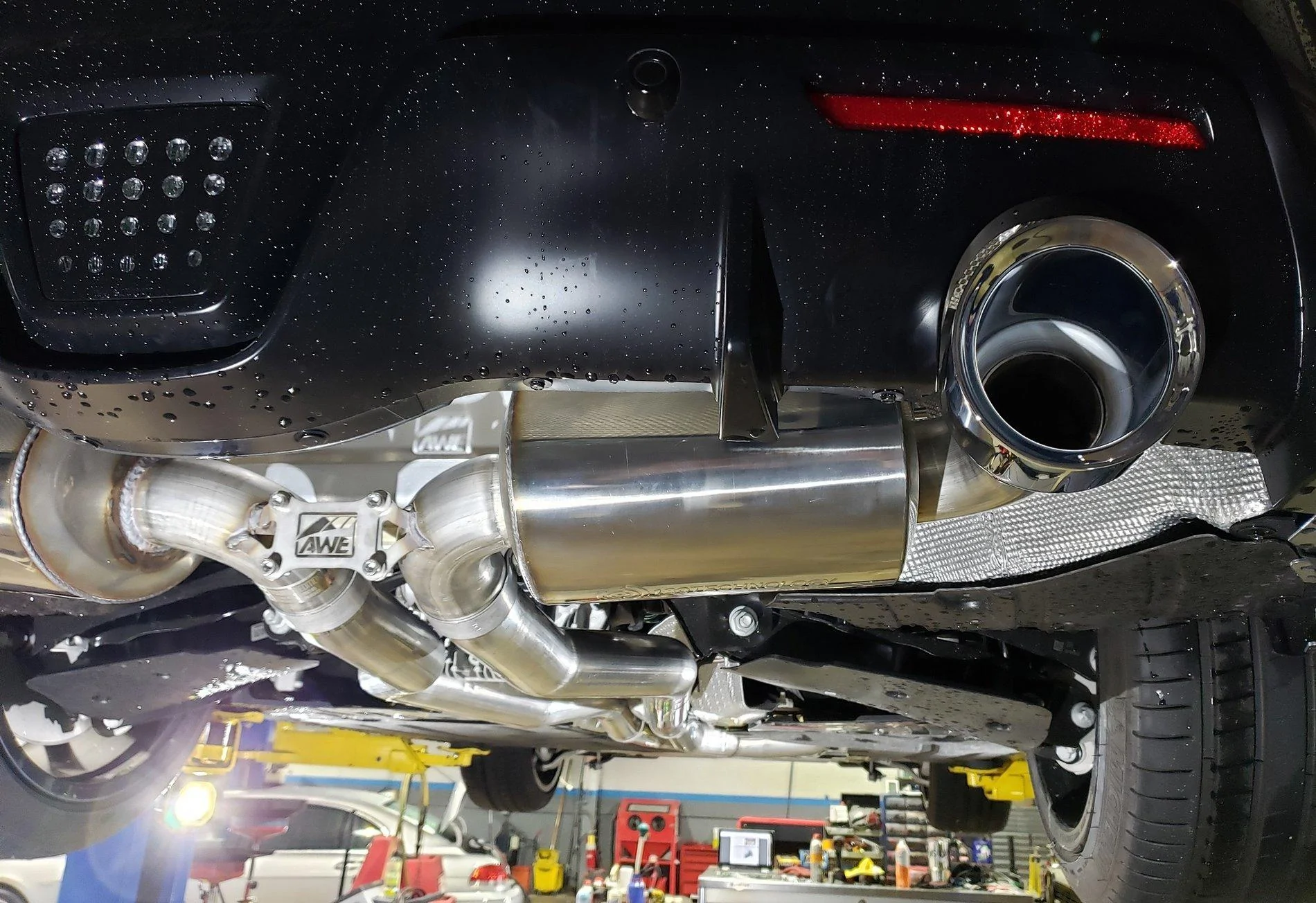 AWE Exhaust 3.jpg