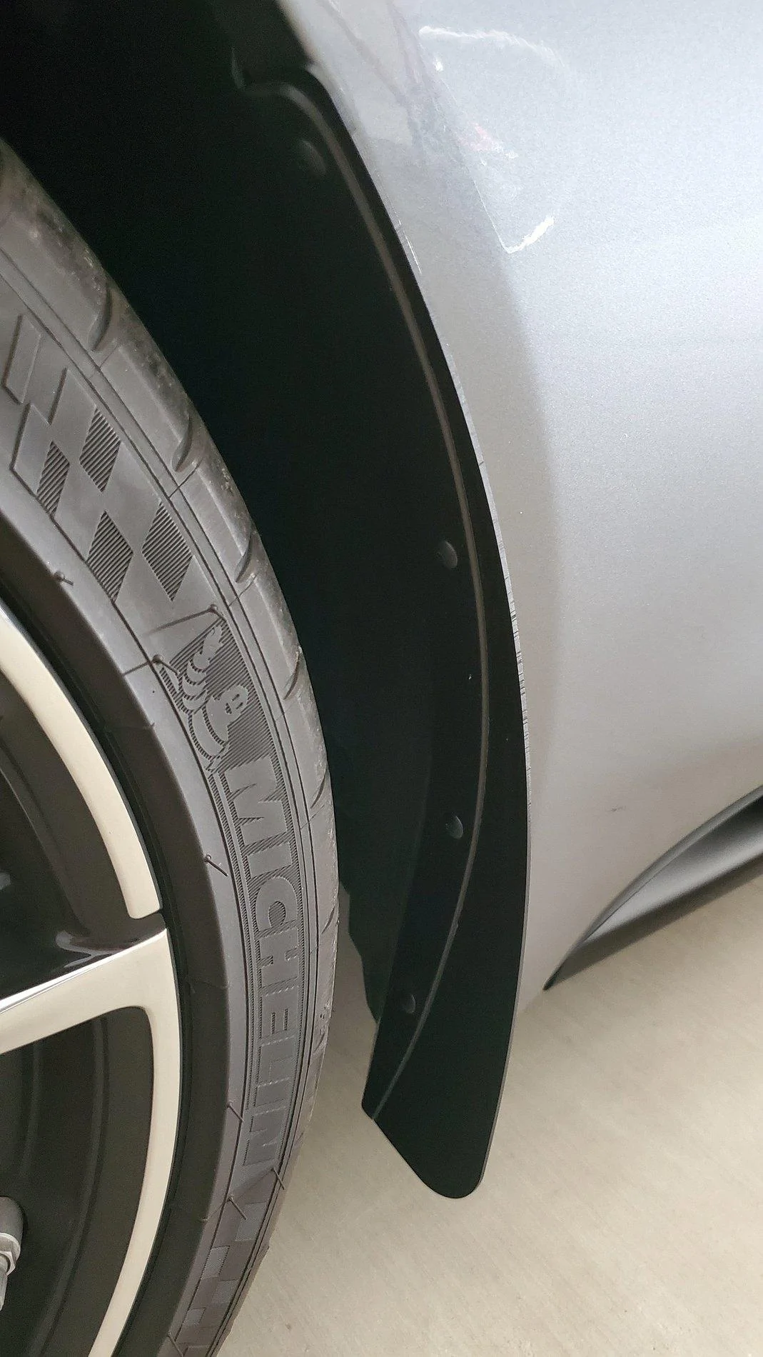 Splash Guard Front w rivets.webp