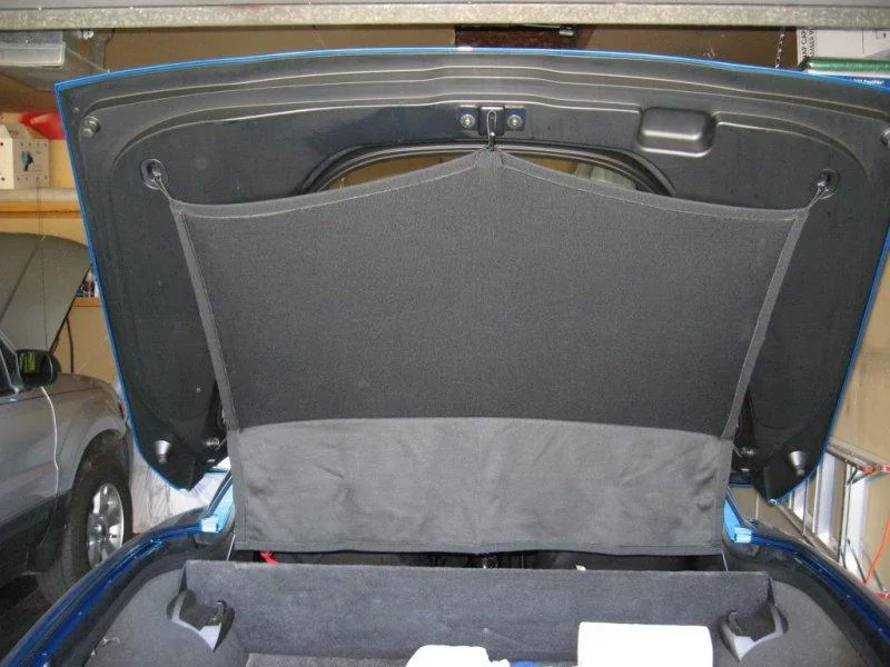 c6-corvette-rear-security-cargo-cover-shade.webp