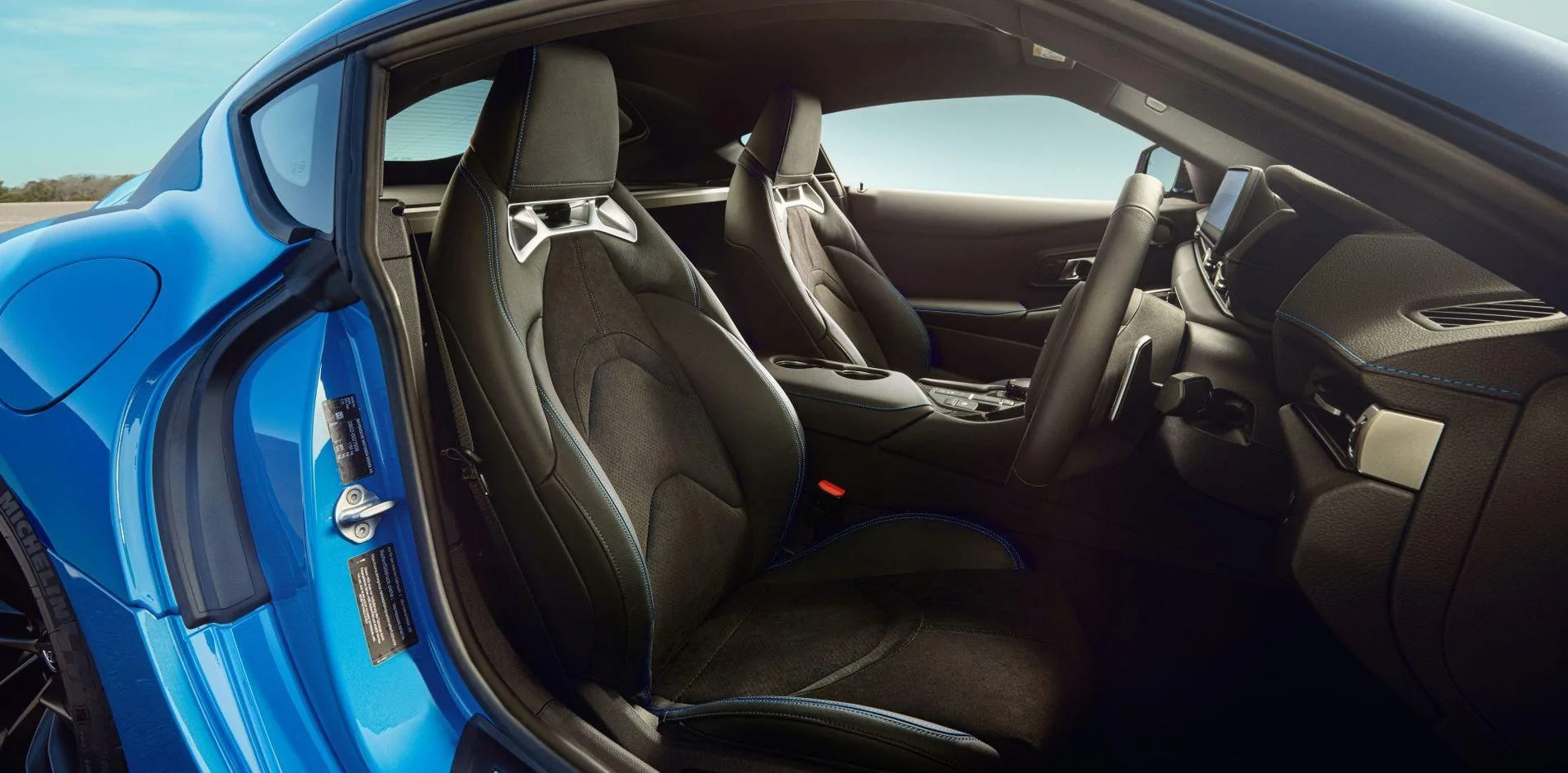 Toyota-GR-Supra-RZ-Horizon-Blue-Edition-JDM-spec-4.webp