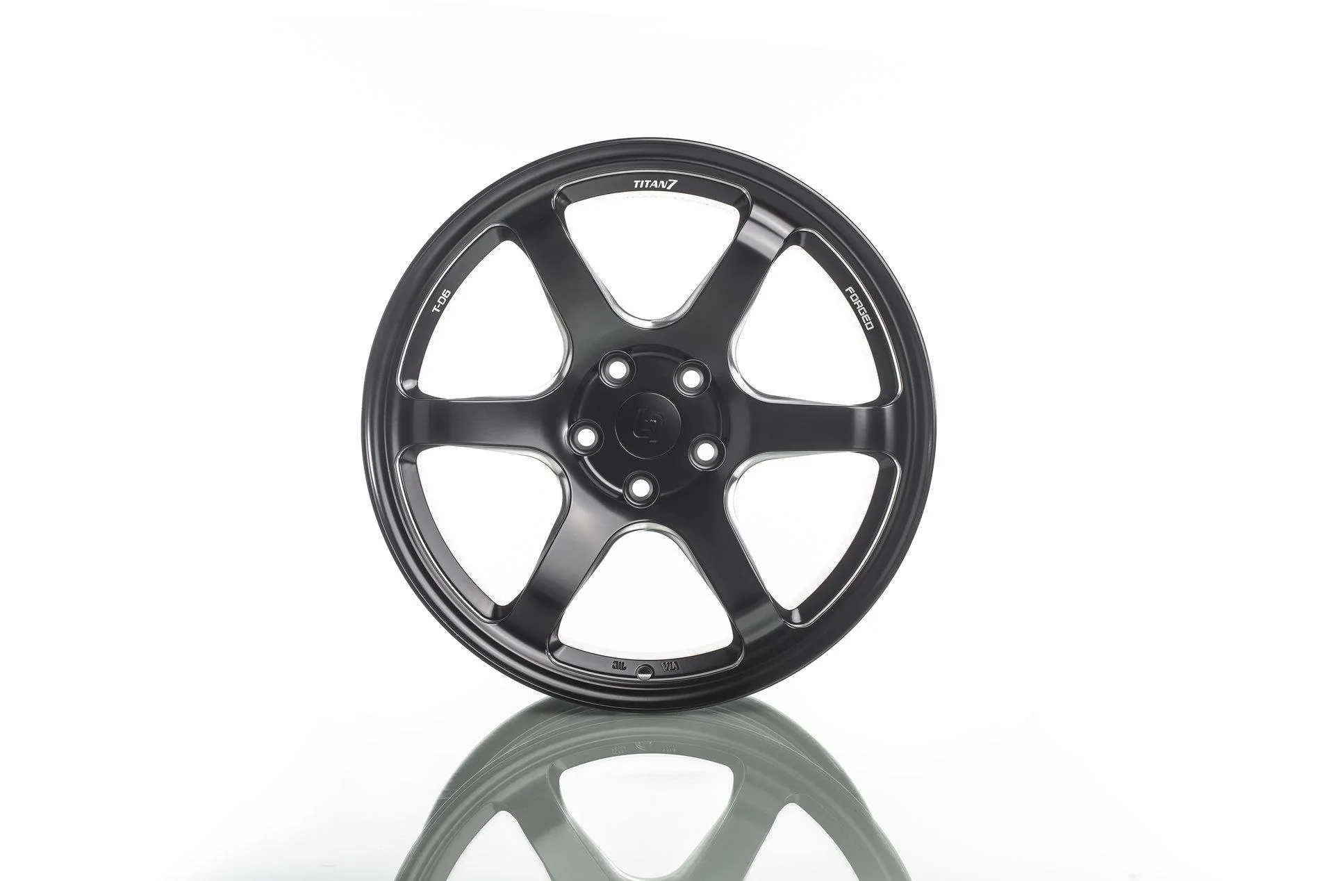 T-D6 Black Front.webp