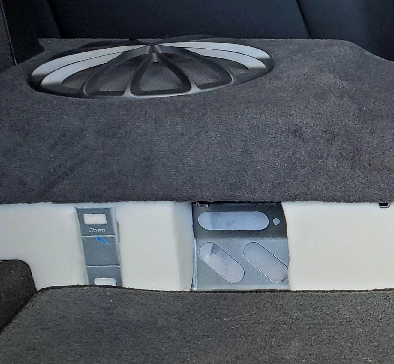 Subwoofer 5 2 inch foam insulation closeup.jpg