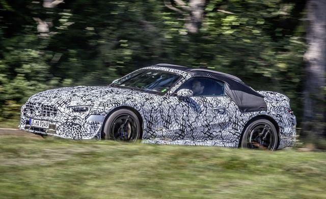 mercedes-amg-sl-spied-front-1598468394.jpg