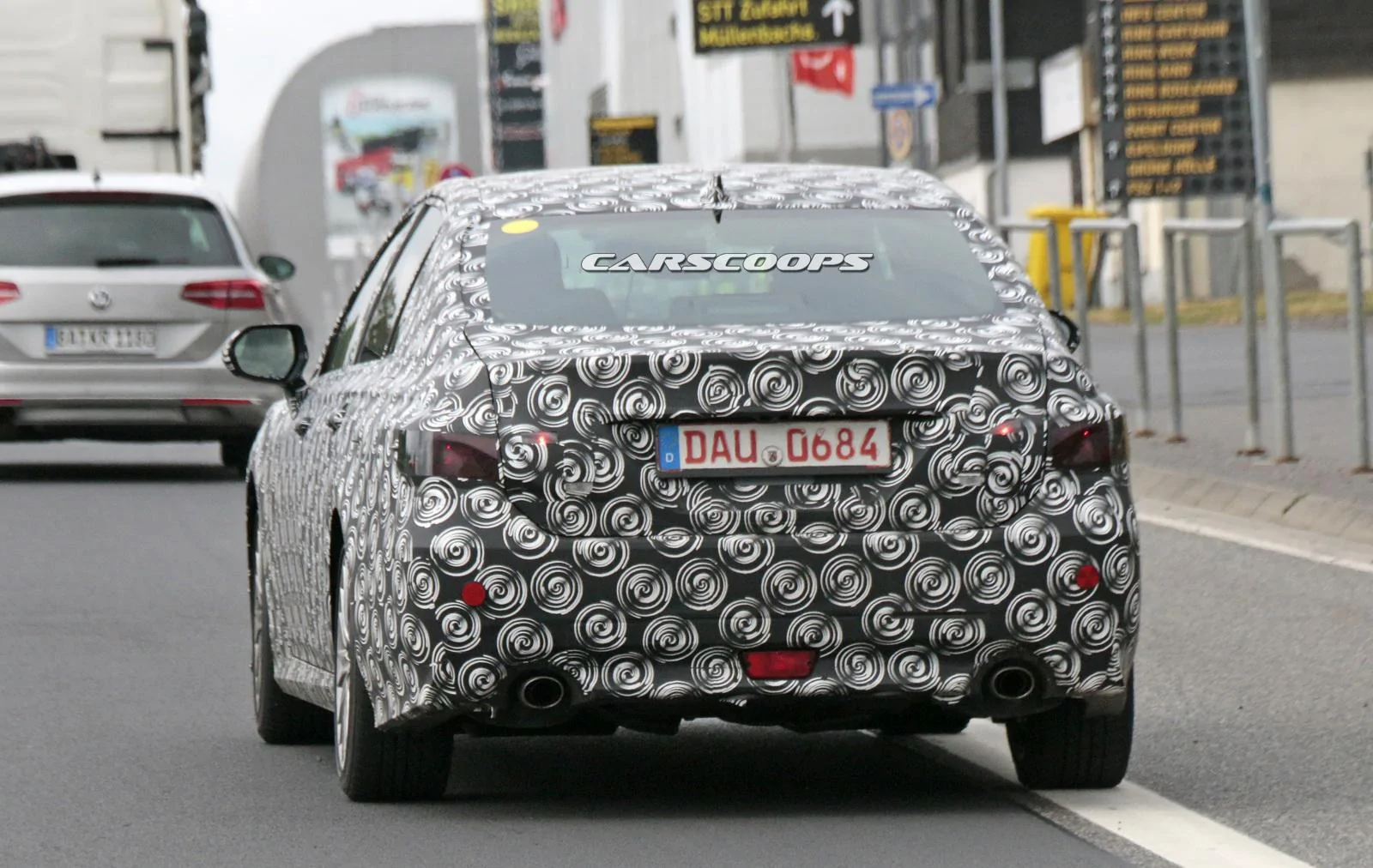 Lexus-GS-Scoop-12.jpg