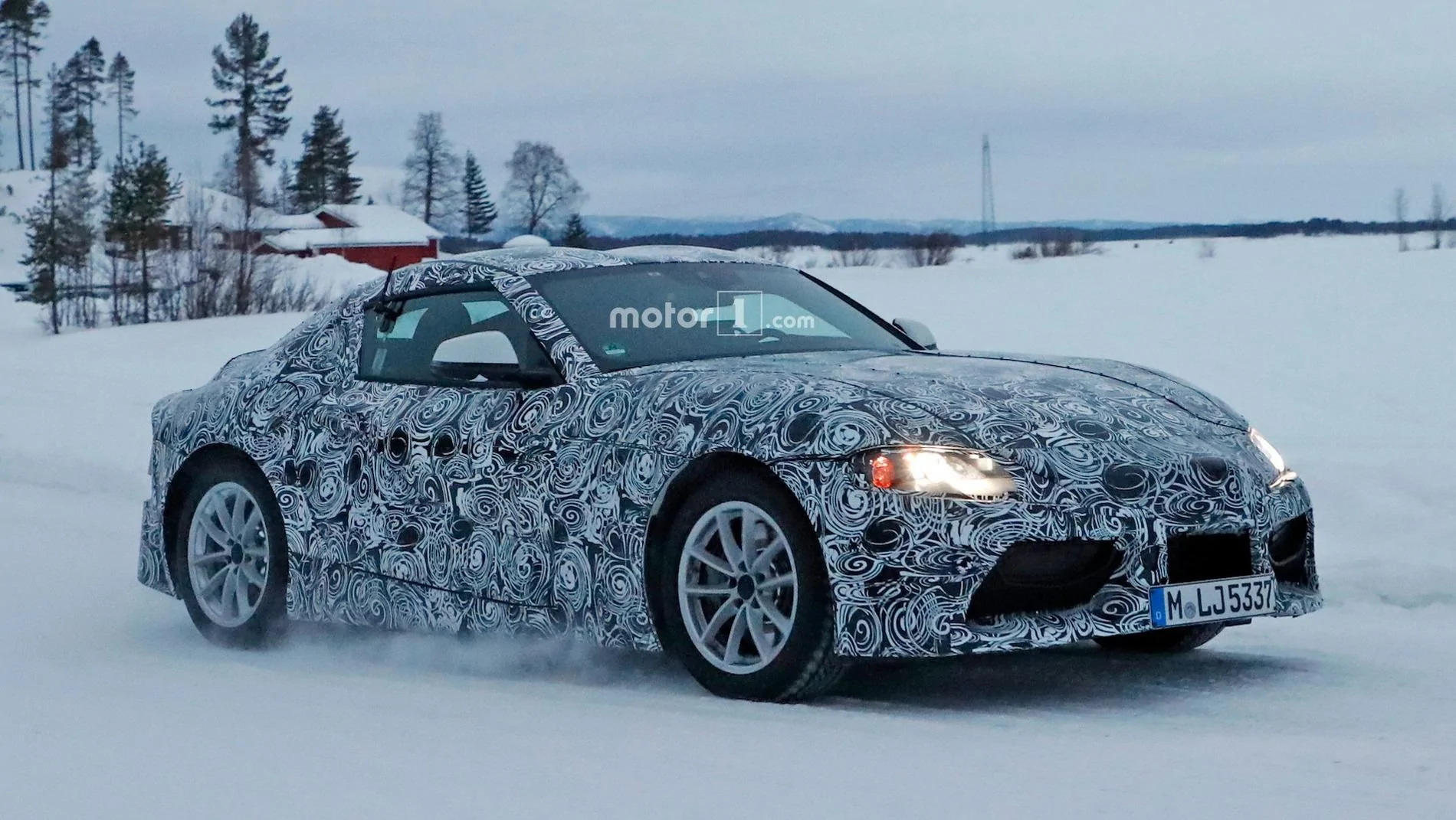 toyota-supra-spy-shots-snow.webp