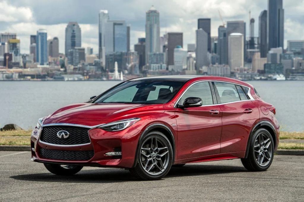 05_2017_infiniti_qx30_sport_red-1024x683.webp