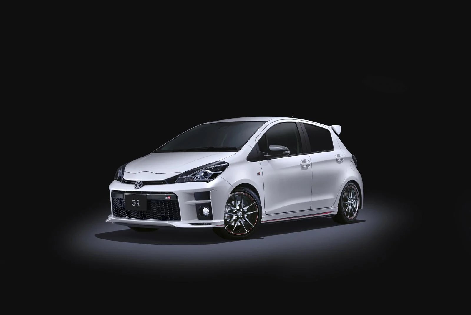 toyota-gr-20170919_01_03.webp