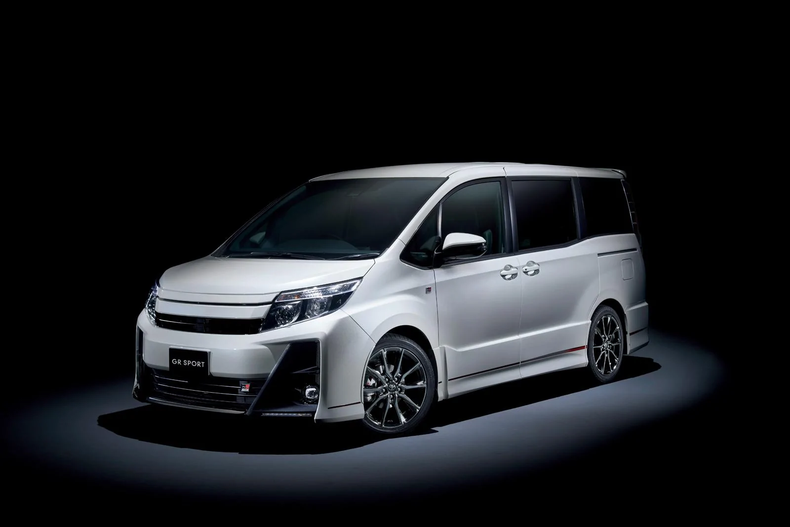 toyota-gr-20170919_01_34.webp