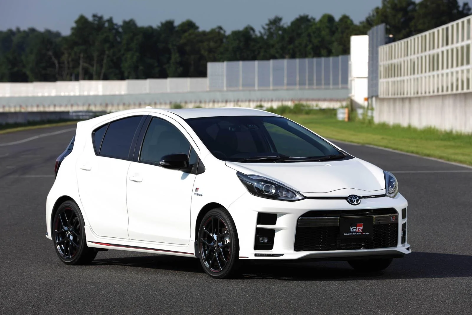 toyota-gr-20170919_01_41.webp