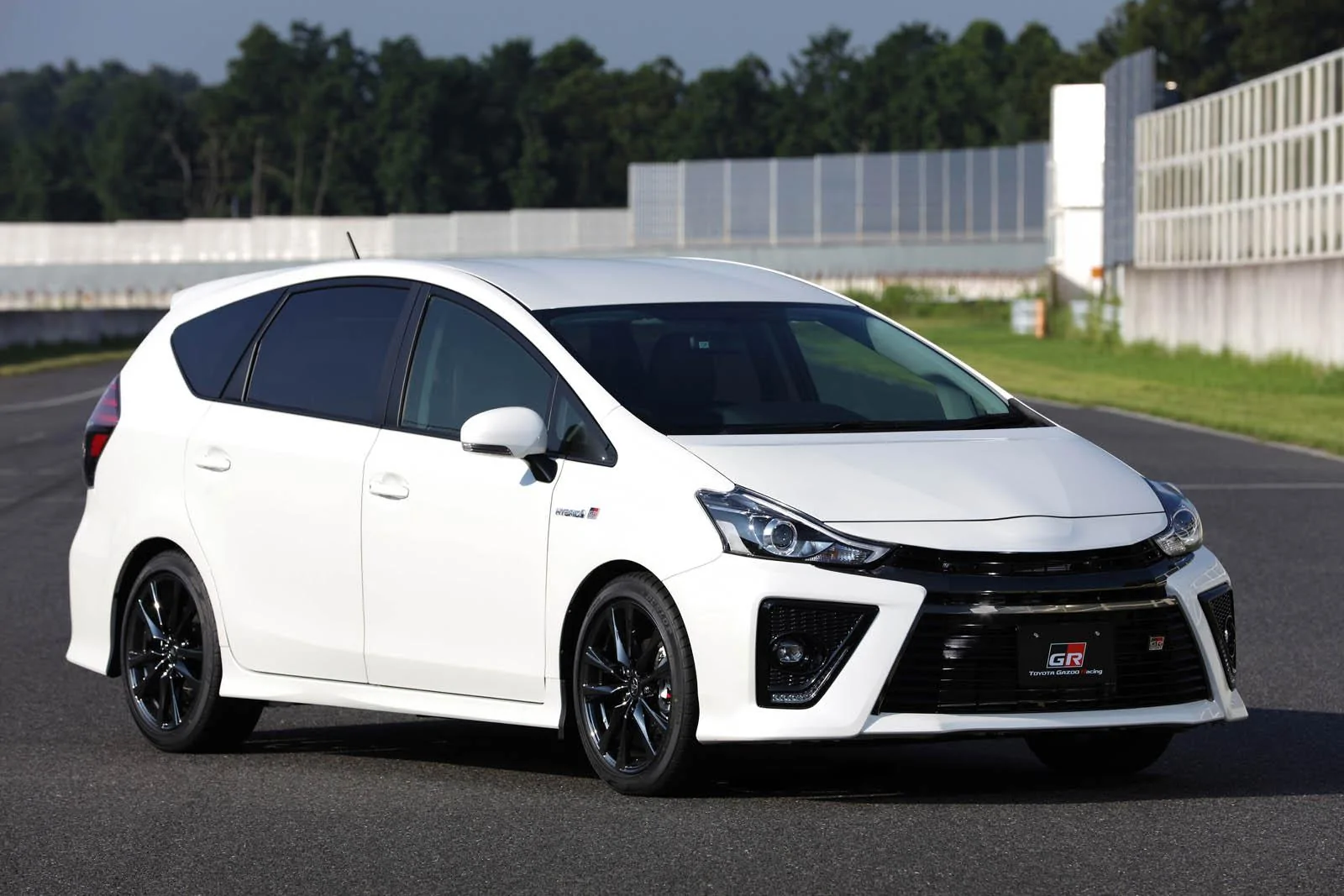 toyota-gr-20170919_01_43.webp
