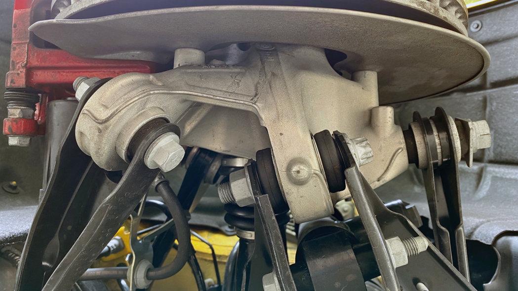 23-rr-hub-under.jpg