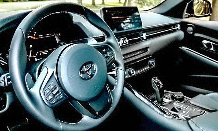 2021_Toyota_Supra-interior___Super_Portrait.jpg