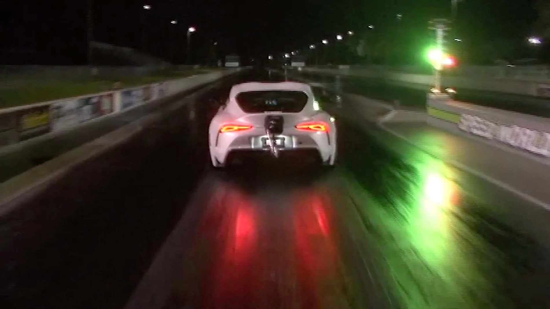 first-a90-toyota-supra-in-8-second-passes.webp