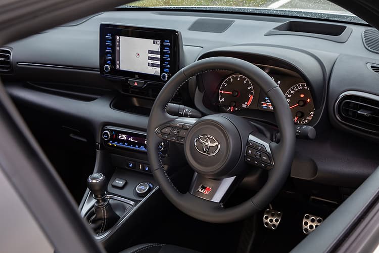 toyota-gr-yaris-0211.jpg
