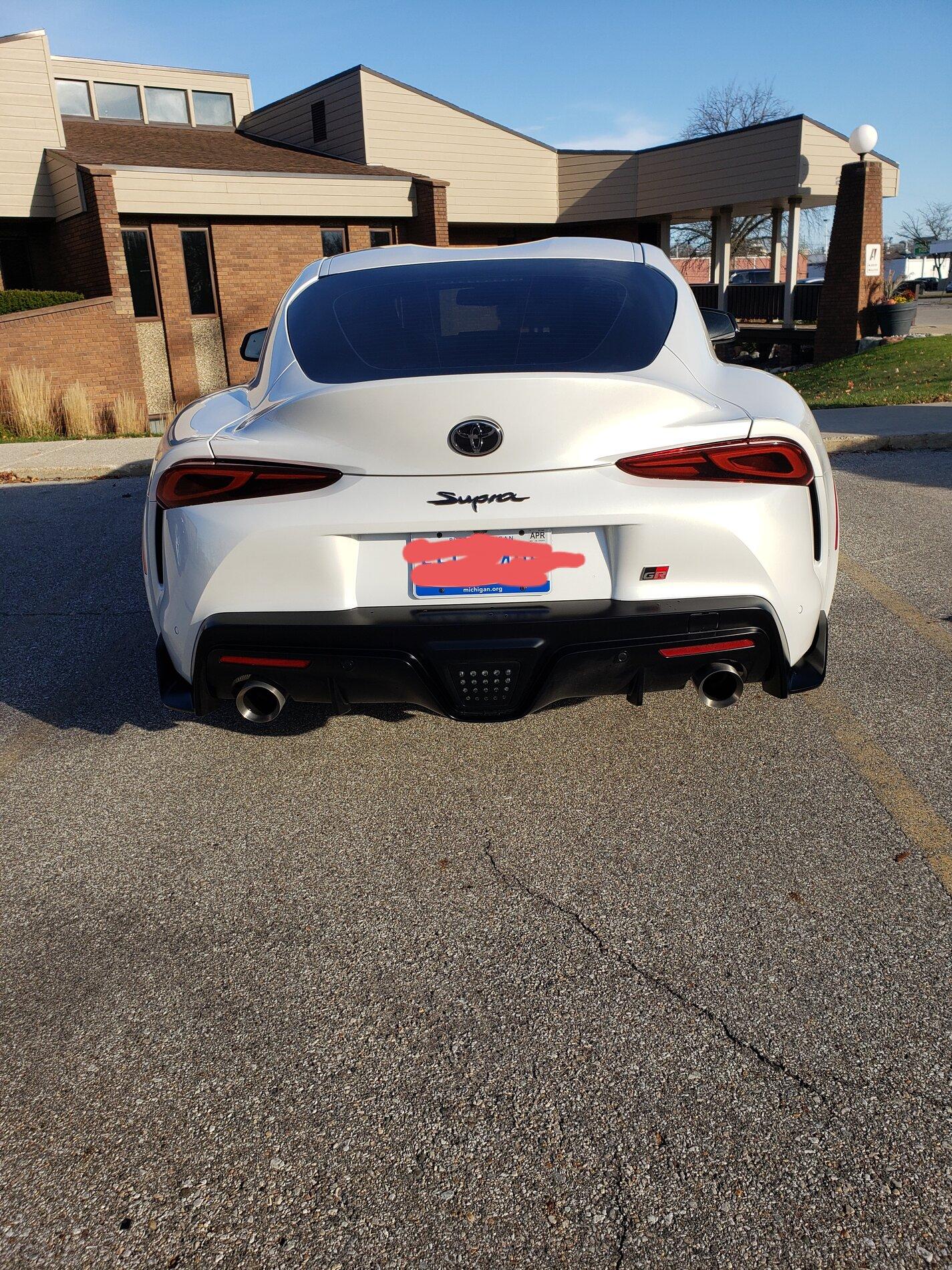 Holmes Supra6.jpg