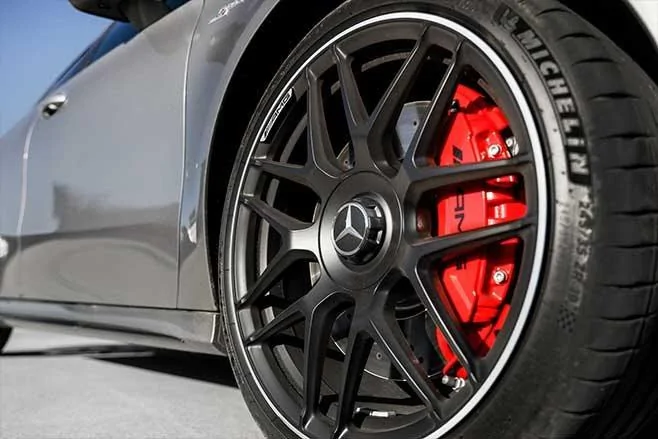 Mercedes-AMG-A45-S-wheel.jpg