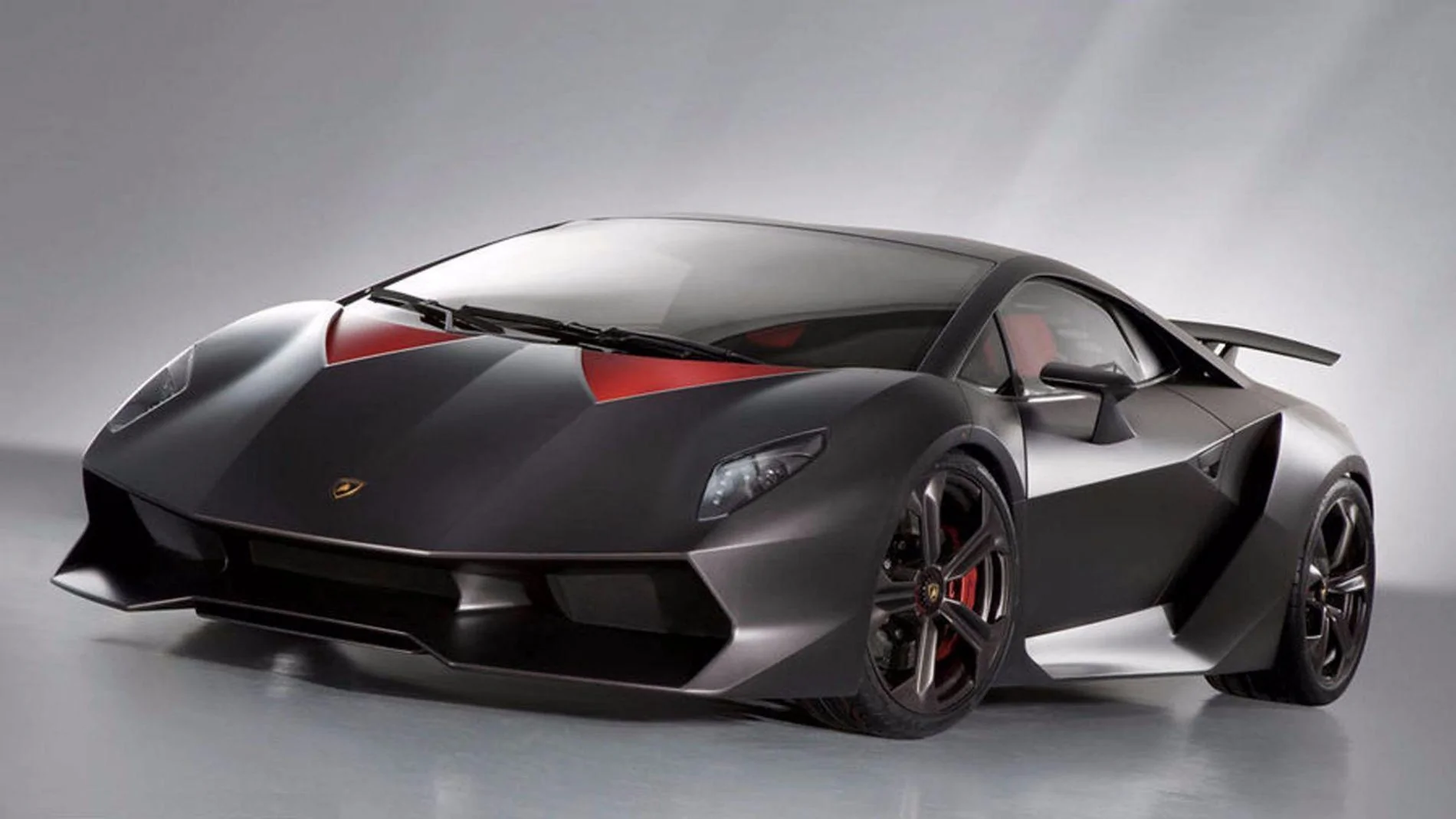 Future-Black-Lamborghini-4K-Wallpapers.webp