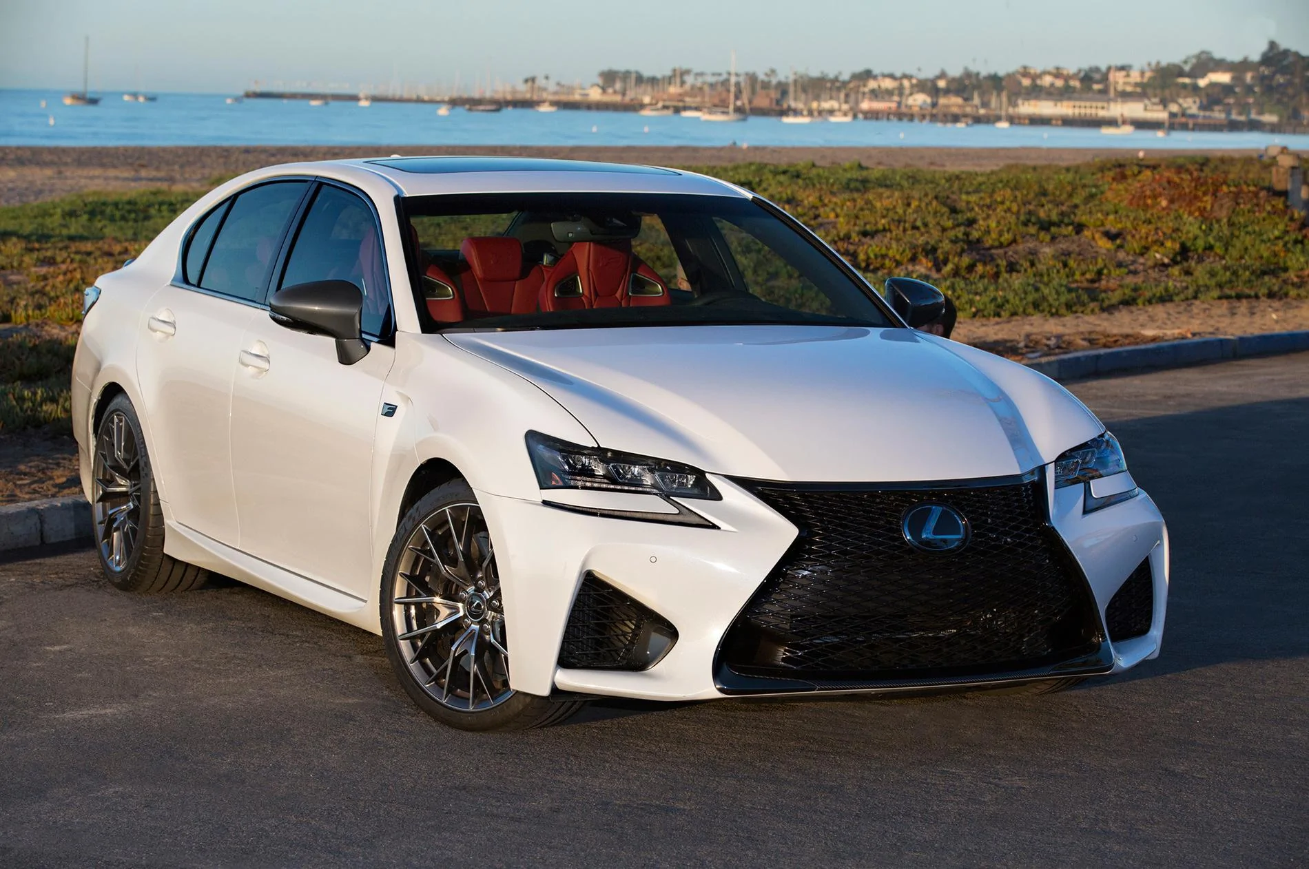 2017-Lexus-GS-F-front-three-quarter.webp