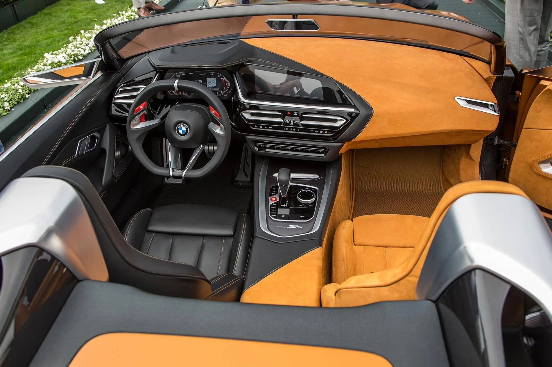 BMW-Concept-Z4-dashboard-automobile-magazine.webp
